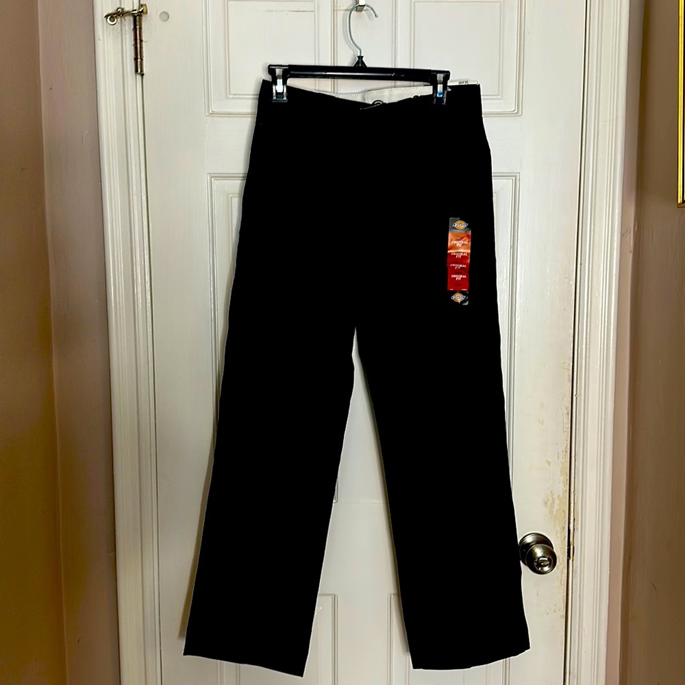 Brand new Dickies black 874 original fit. Size 30X30.
